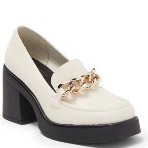 Crème color Noel’s platform loafers with chain detail in size 8.5